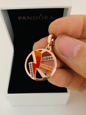 ✨🔥Pandora ME Light Me Up Medallion Dangle Charm Pendant